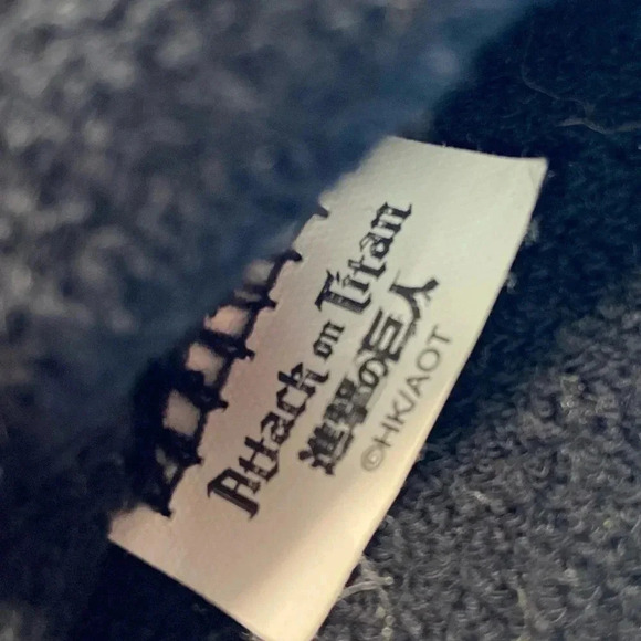 Attack on Titan - Wall Sina & Garrison Regiment (Roses) Wristband / Sweatband - - Picture 5 of 6